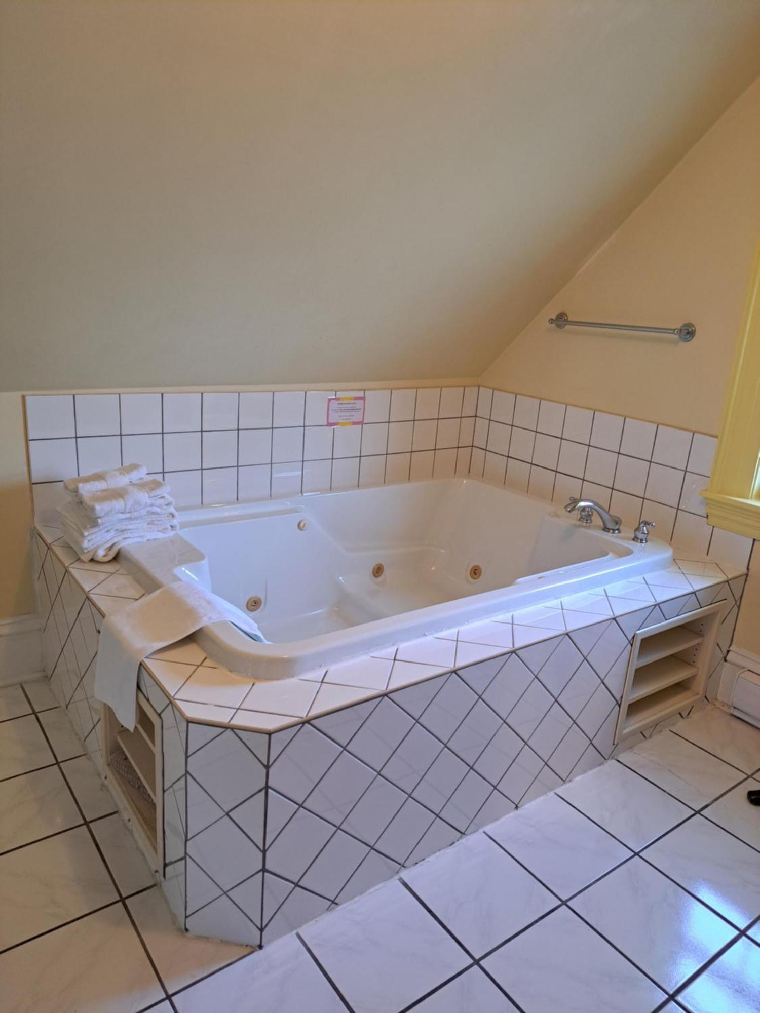 On Frederick Bed & Breakfast 4*