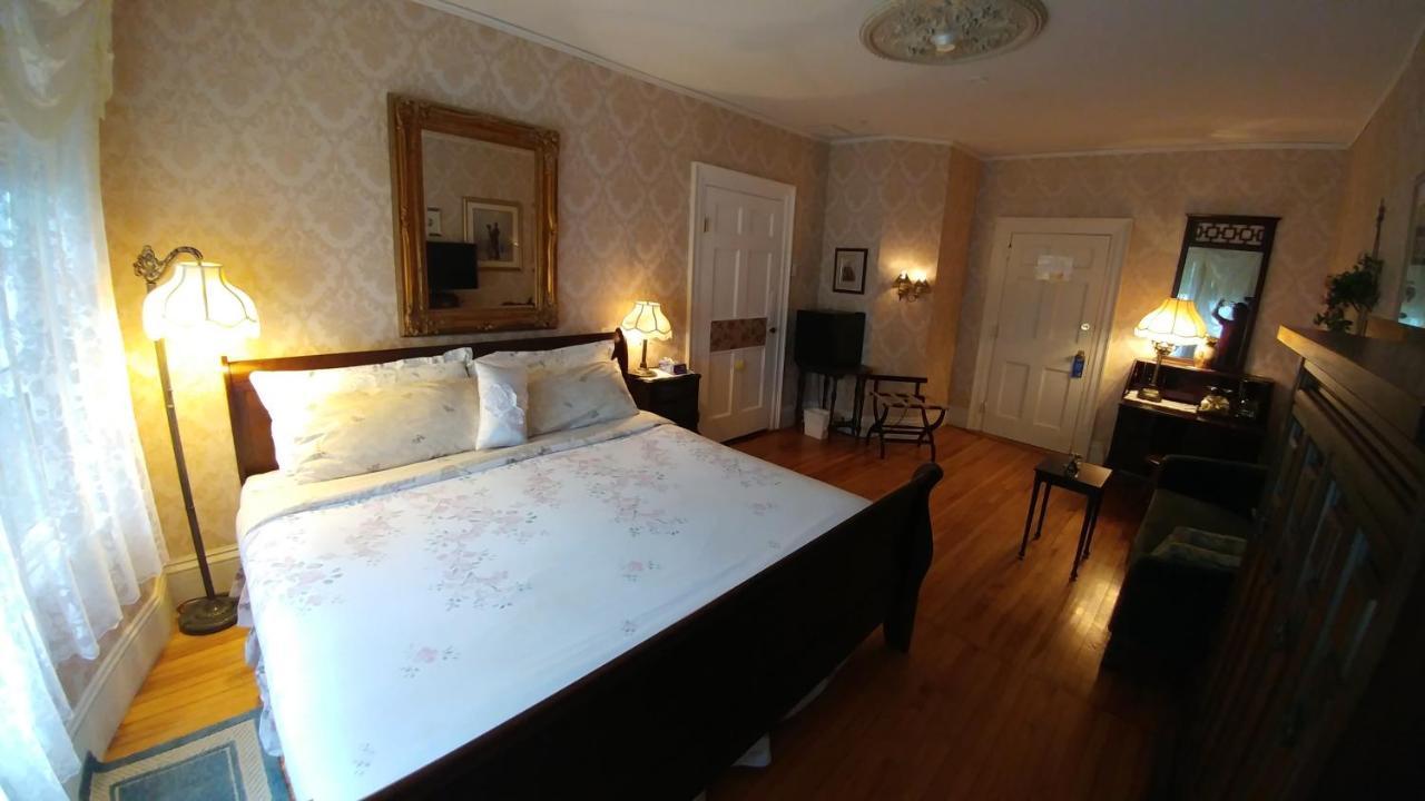 Bed & Breakfast On Frederick St. Andrews By The Sea